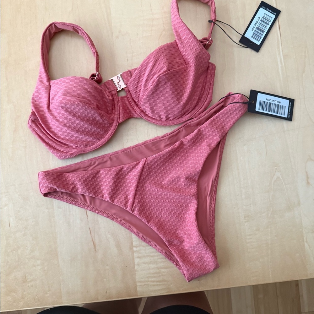Vetchy Textured Bikini Set
